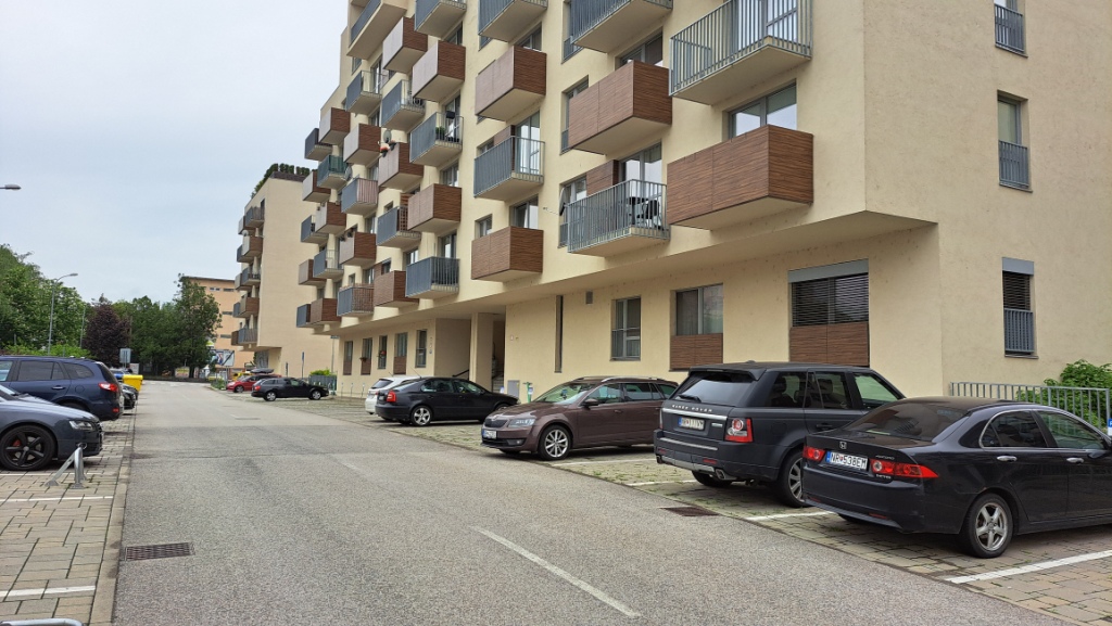 Parkovacie miesto do prenájmu Nitra Pivovarská